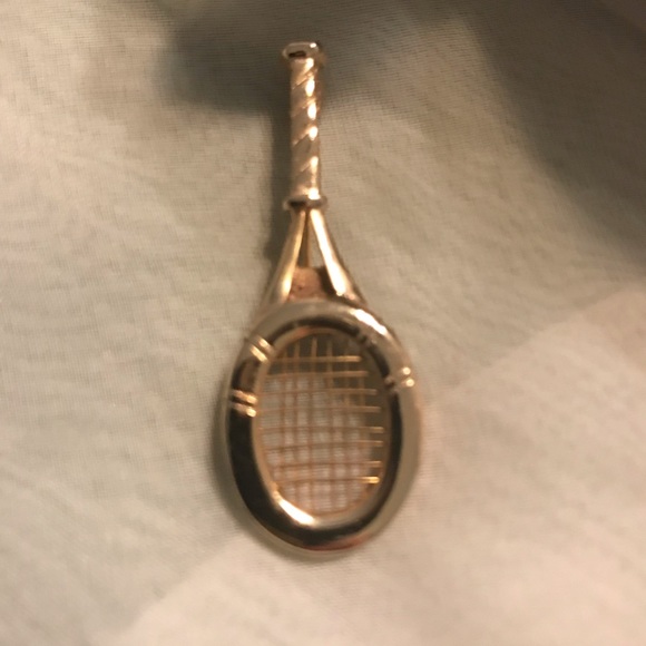 Jewelry - Gold tone Brooch